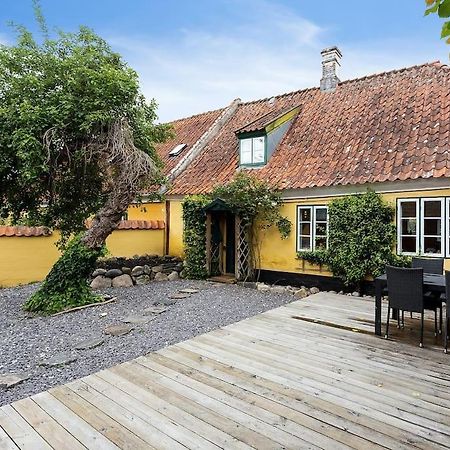 Idyllisk, Historisk Byhus Ved Fjorden I Mariager المظهر الخارجي الصورة