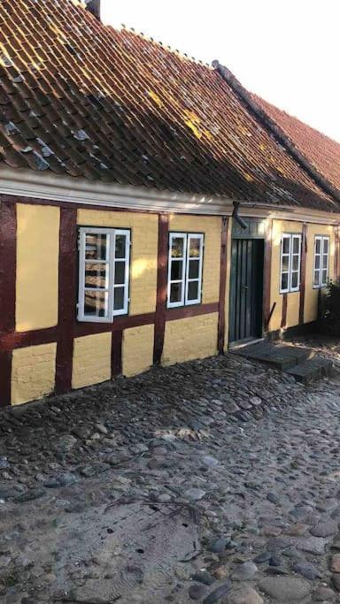 Idyllisk, Historisk Byhus Ved Fjorden I Mariager المظهر الخارجي الصورة